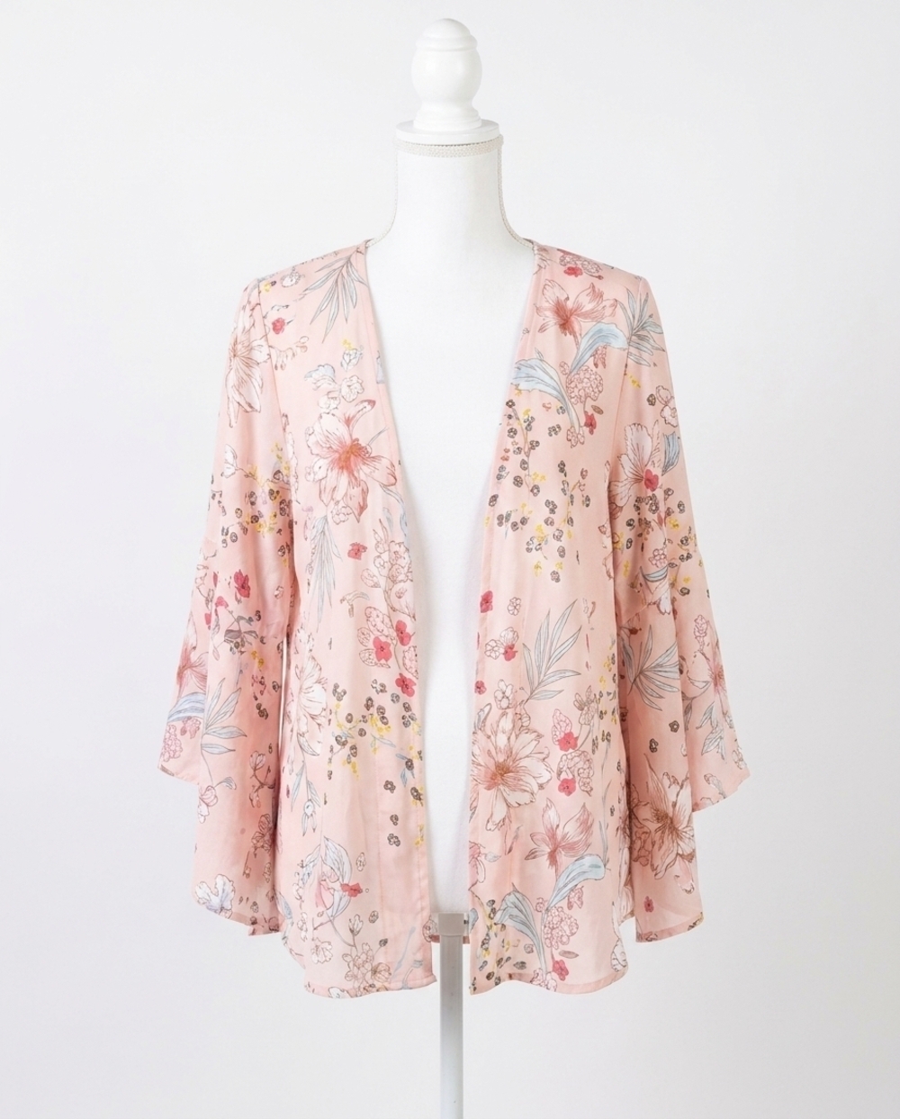 NEW GRACE AND LACE fairy tale kimono in garden floral
